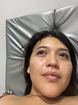 alisson carolina73 online show from 17, 7, 2026