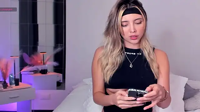 sammanthalove online show from 15, 3, 2026