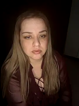 cansuozell online show from 4, 11, 2025