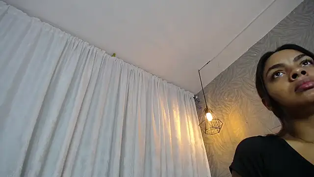 KOURTNEY-- online show from 8, 11, 2025