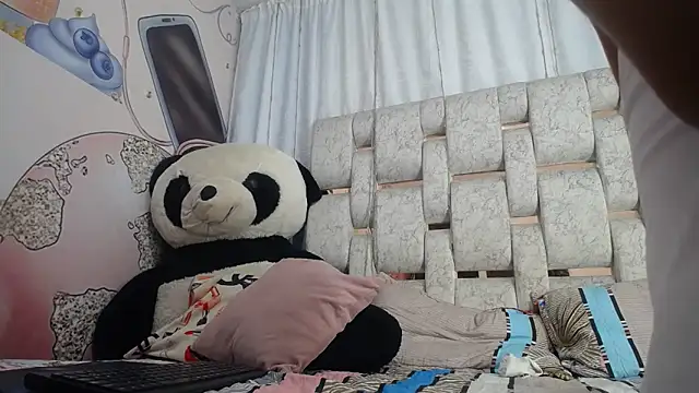 KOURTNEY-- online show from 9, 3, 2026