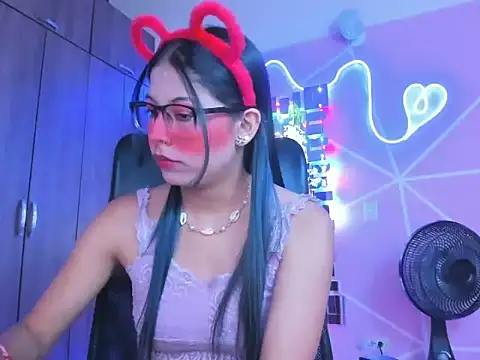  ALLYSON18  online show from 25, 1, 2025