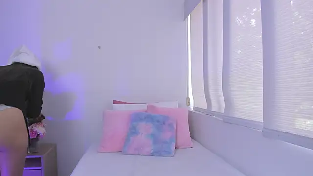 Snapshot of Brisa_blue chatting on 20, 12, 2024 Brisa blue online show from 20, 12, 2024