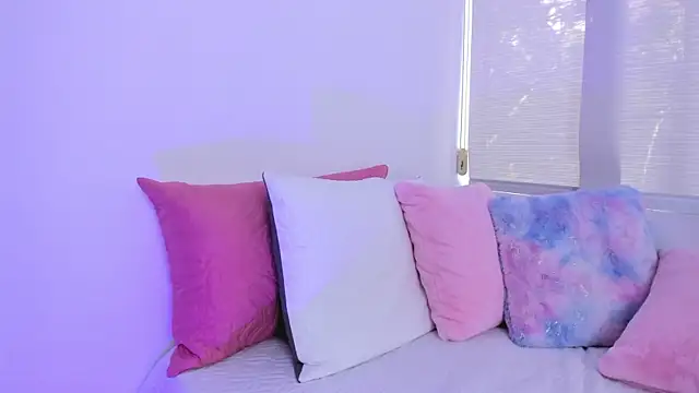 Snapshot of Brisa_blue chatting on 8, 1, 2025 Brisa blue online show from 8, 1, 2025