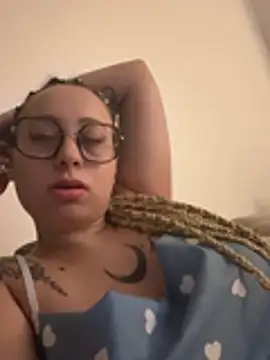 queenlo xxx online show from 27, 6, 2026