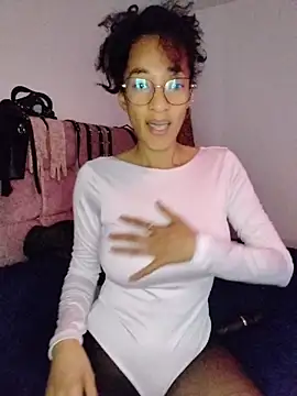Snapshot of SamaraMartinez chatting on 2, 7, 2026 SamaraMartinez online show from 2, 7, 2026