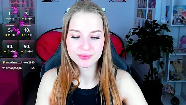 Snapshot of CuteMousee chatting on 2, 1, 2025 CuteMousee online show from 2, 1, 2025