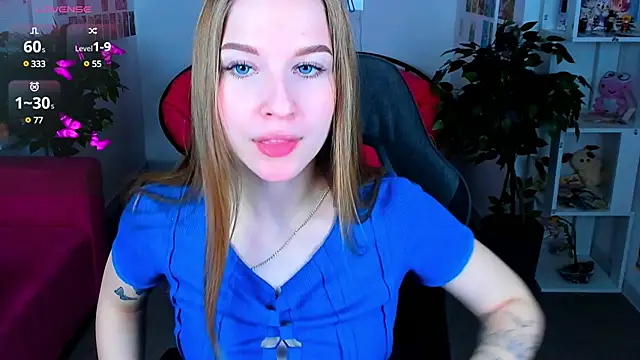 Snapshot of CuteMousee chatting on 11, 1, 2025 CuteMousee online show from 11, 1, 2025