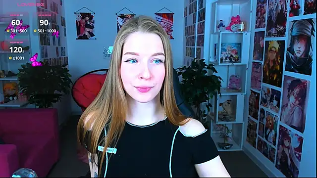 Snapshot of CuteMousee chatting on 3, 2, 2025 CuteMousee online show from 3, 2, 2025