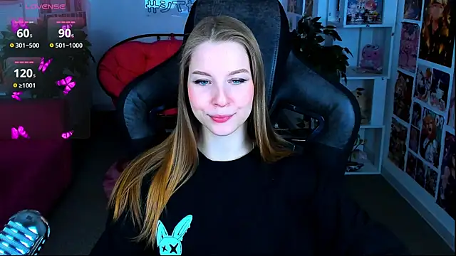 Snapshot of CuteMousee chatting on 9, 2, 2025 CuteMousee online show from 9, 2, 2025