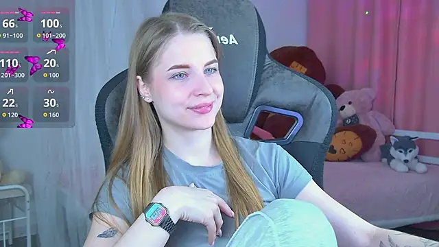 Snapshot of CuteMousee chatting on 11, 9, 2025 CuteMousee online show from 11, 9, 2025