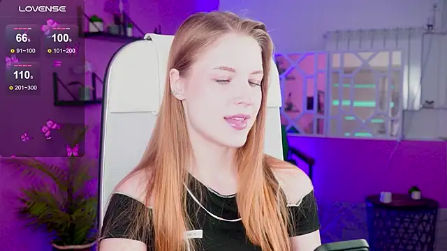 Snapshot of CuteMousee chatting on 27, 9, 2025 CuteMousee online show from 27, 9, 2025