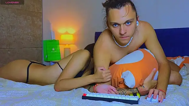 Snapshot of do_u_know_them chatting on 15, 1, 2025 do u know them online show from 15, 1, 2025