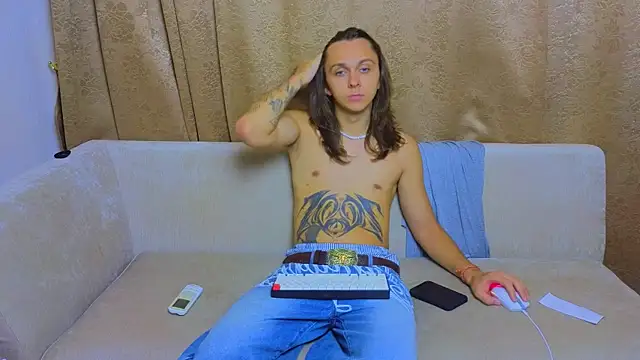 Snapshot of do_u_know_them chatting on 28, 2, 2025 do u know them online show from 28, 2, 2025