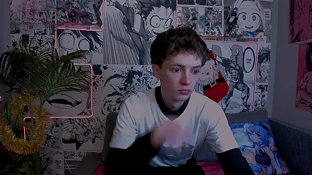 Snapshot of LukeSweet chatting on 23, 12, 2025 LukeSweet online show from 23, 12, 2025