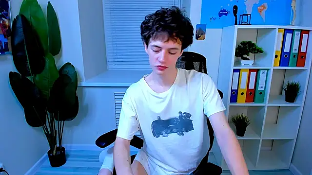 Snapshot of LukeSweet chatting on 19, 1, 2026 LukeSweet online show from 19, 1, 2026