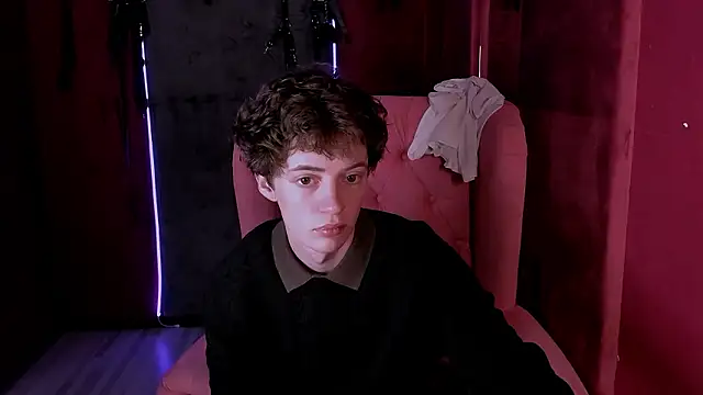 Snapshot of LukeSweet chatting on 11, 2, 2026 LukeSweet online show from 11, 2, 2026