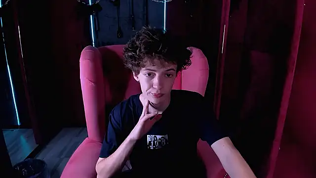 Snapshot of LukeSweet chatting on 22, 2, 2026 LukeSweet online show from 22, 2, 2026