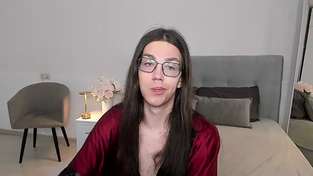 Alfreda Mills online show from 20, 9, 2025