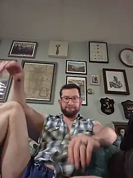 Icebearsticlese online show from 17, 5, 2026