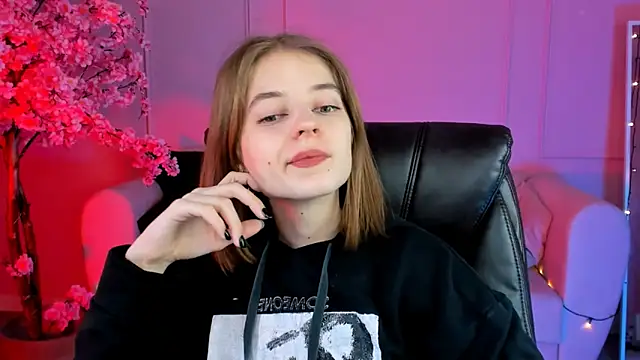 TinaDavil online show from 14, 12, 2024