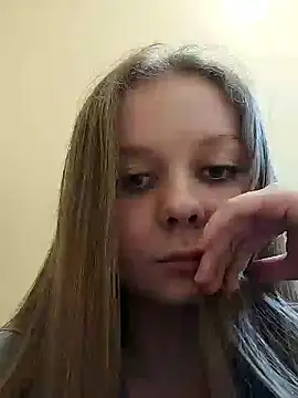 Snapshot of Ekaterina27 chatting on 4, 3, 2025 Ekaterina27 online show from 4, 3, 2025