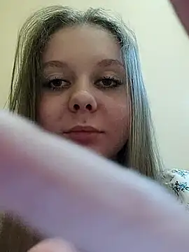 Snapshot of Ekaterina27 chatting on 5, 3, 2025 Ekaterina27 online show from 5, 3, 2025