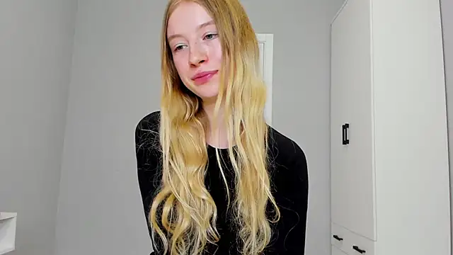 Snapshot of minidivaa_ chatting on 22, 1, 2025 minidivaa  online show from 22, 1, 2025