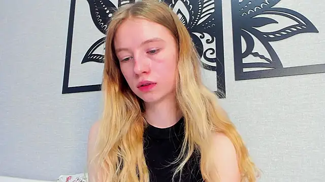 Snapshot of minidivaa_ chatting on 7, 2, 2025 minidivaa  online show from 7, 2, 2025