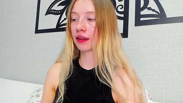 Snapshot of minidivaa_ chatting on 7, 2, 2025 minidivaa  online show from 7, 2, 2025