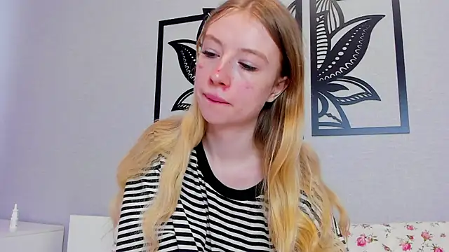 Snapshot of minidivaa_ chatting on 16, 2, 2025 minidivaa  online show from 16, 2, 2025