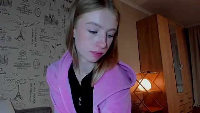 Snapshot of minidivaa_ chatting on 29, 9, 2025 minidivaa  online show from 29, 9, 2025