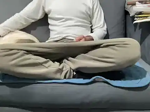 4small4inchlol online show from 18, 2, 2025