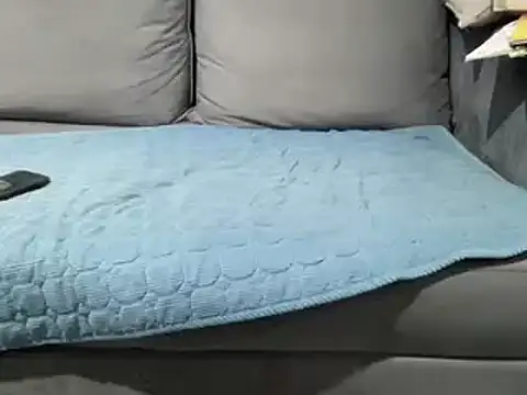 4small4inchlol online show from 6, 3, 2025