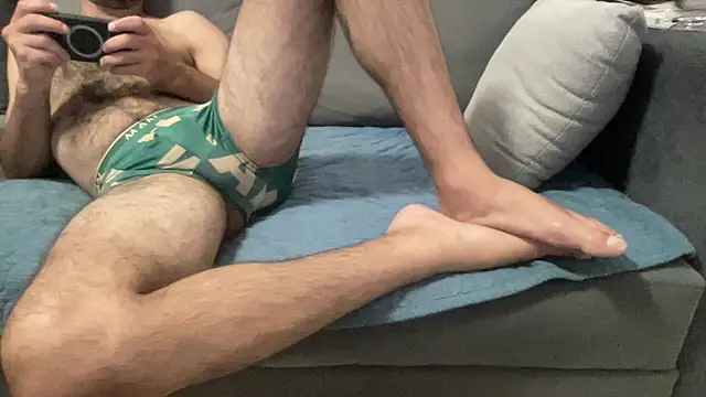 4small4inchlol online show from 3, 7, 2026