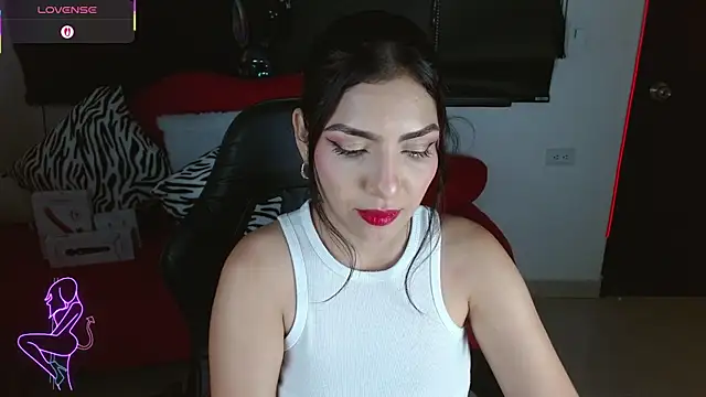 Carolaine69  online show from 22, 6, 2026