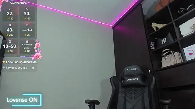 MeganDaviees online show from 21, 2, 2025