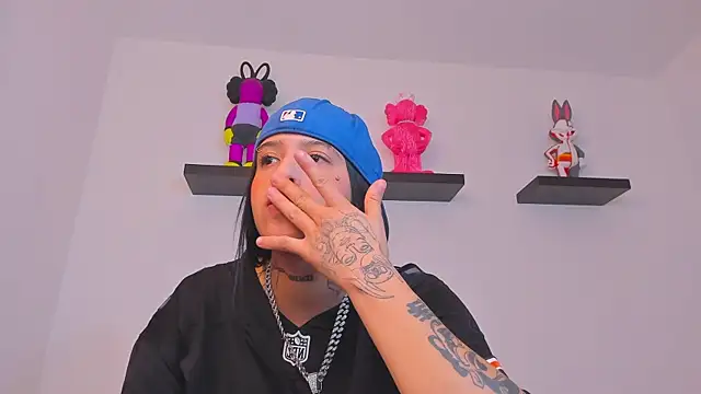 Gangster Girl online show from 7, 3, 2025