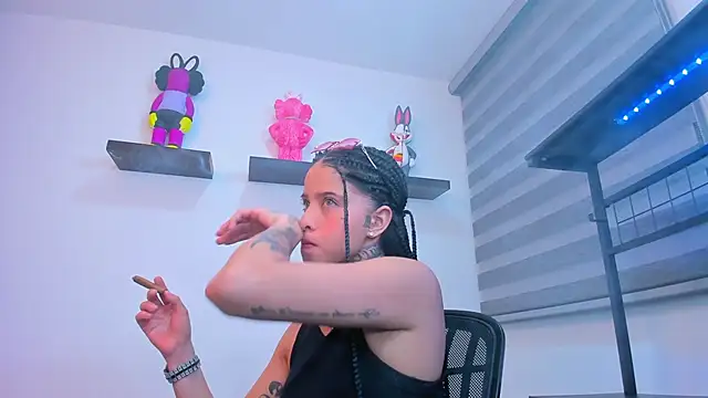 Gangster Girl online show from 4, 10, 2025