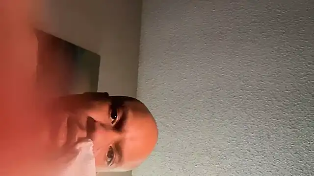 SexxyreddMale online show from 22, 1, 2025