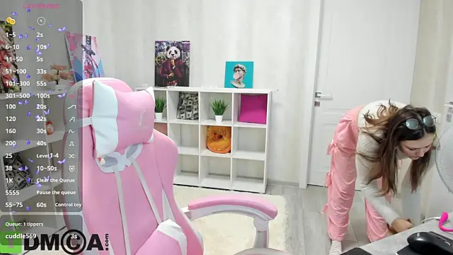 Lasly Fox online show from 24, 9, 2025