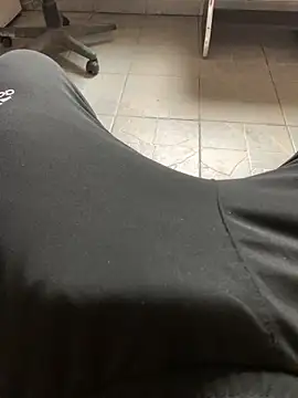 Snapshot of nik99xxx chatting on 13, 1, 2025 nik99xxx online show from 13, 1, 2025