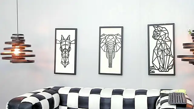 SARAFOXX  online show from 28, 1, 2025