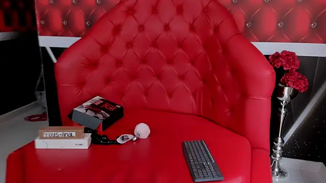 SARAFOXX  online show from 12, 3, 2025