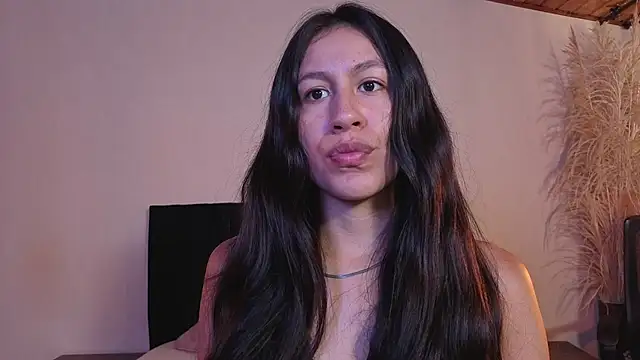 EmiGomez  online show from 30, 4, 2026