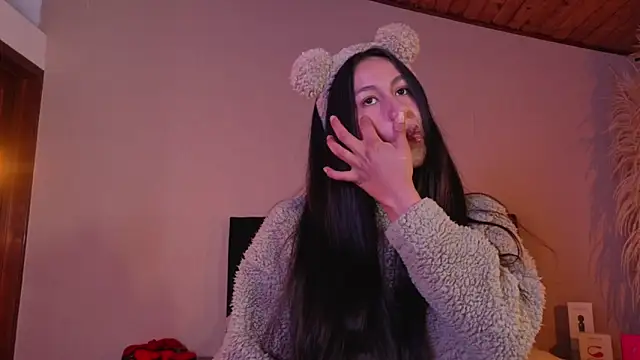 EmiGomez  online show from 29, 6, 2026