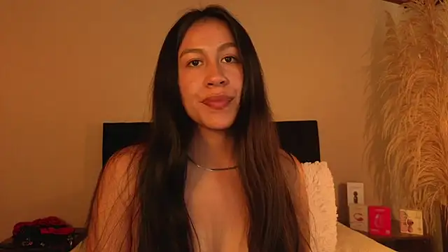 EmiGomez  online show from 30, 6, 2026