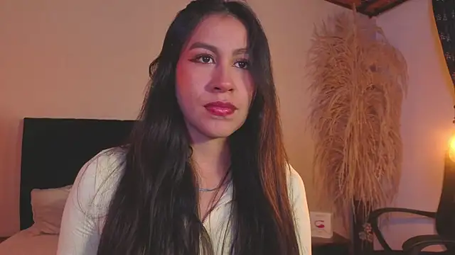 EmiGomez  online show from 5, 7, 2026