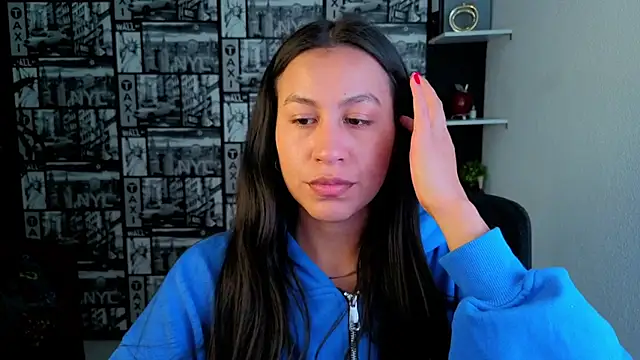 EmiGomez  online show from 6, 7, 2026