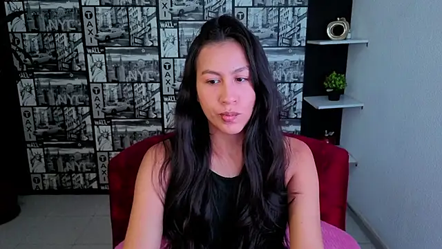 EmiGomez  online show from 9, 7, 2026